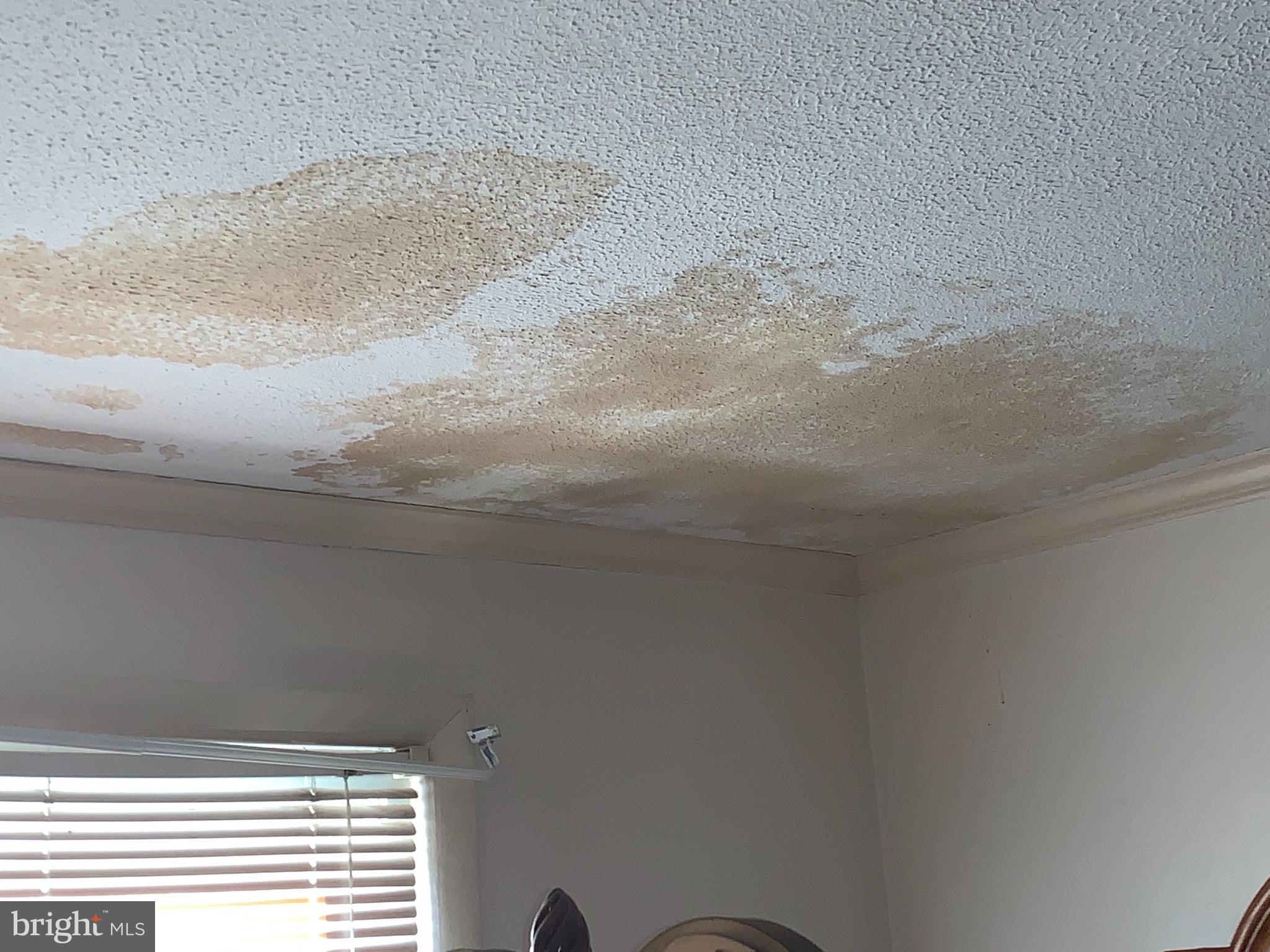 CLINTON - Residential