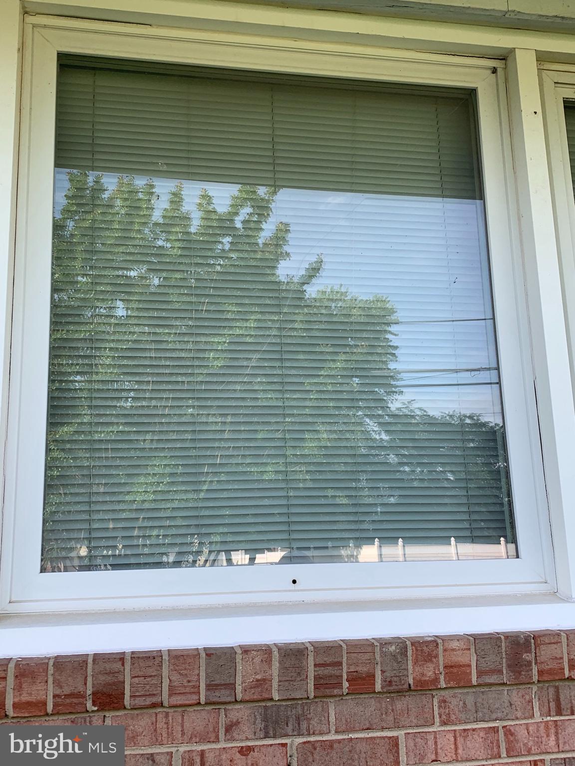 CLINTON - Residential