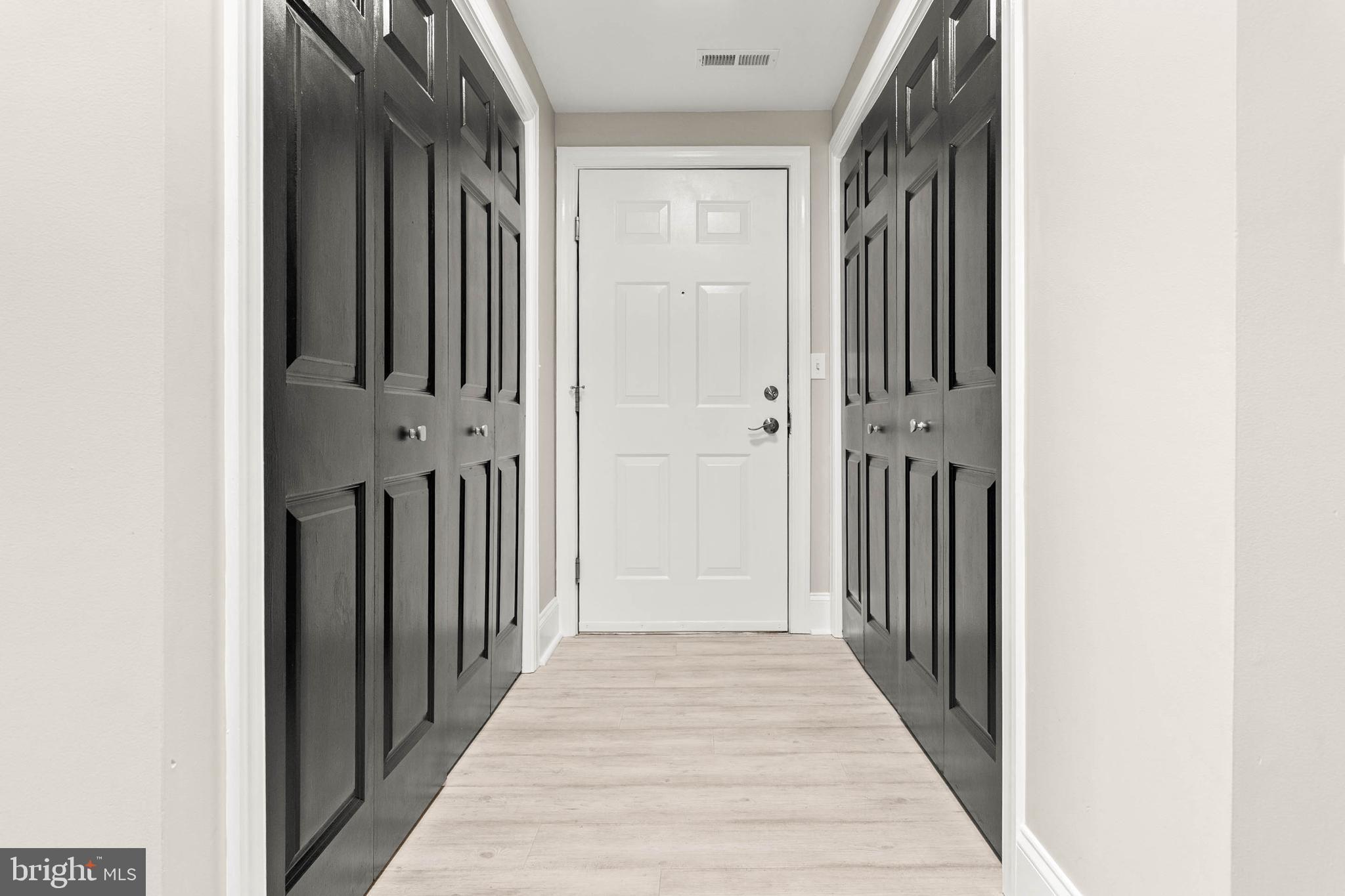 HILLVIEW CONDOS - Residential