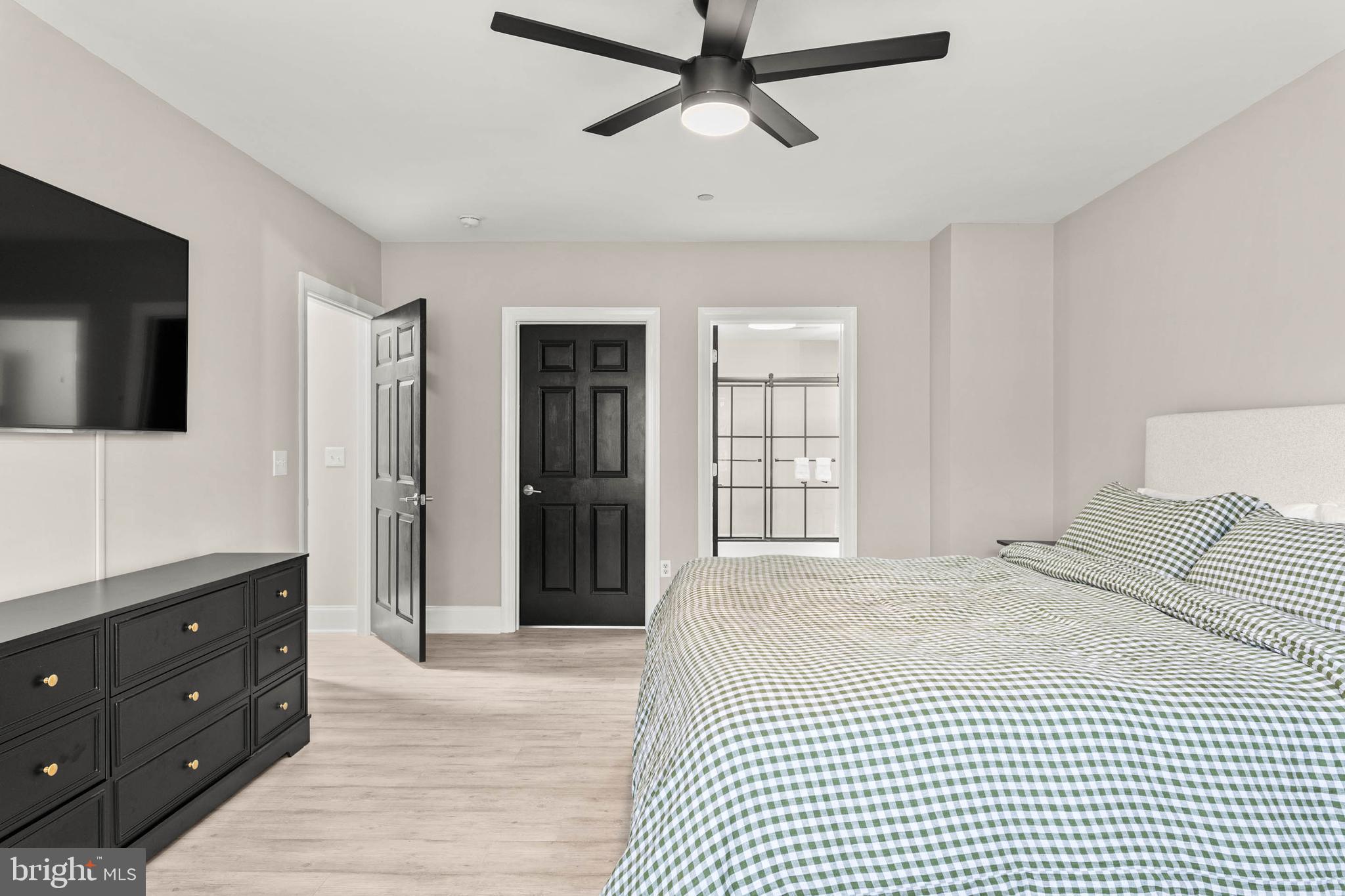 HILLVIEW CONDOS - Residential