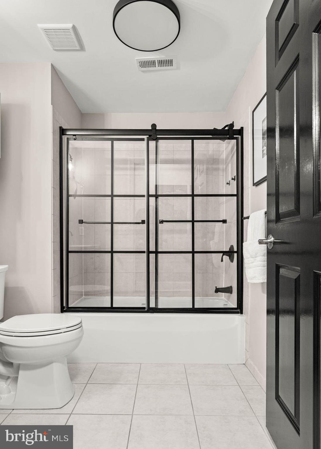 HILLVIEW CONDOS - Residential