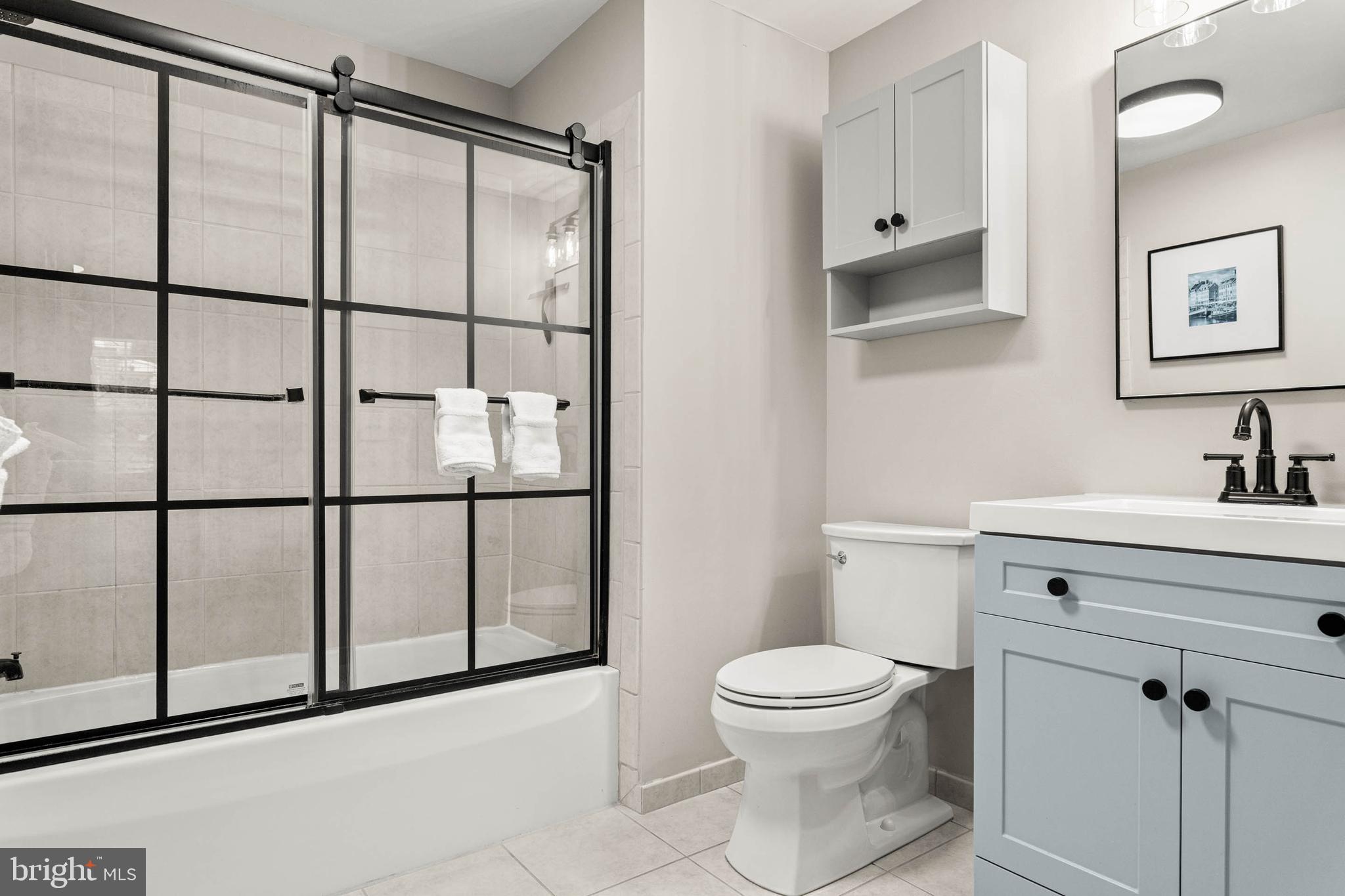 HILLVIEW CONDOS - Residential