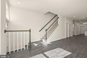 418 E 21ST