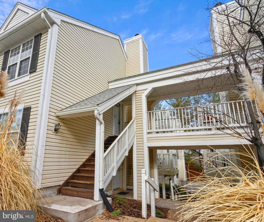 Sunny, charming 2 Br 1 bath condo with gorgeous CATHEDRAL ceilings! Enjoy great recessed lighting, wood-burning FIREPLACE, and your own private BALCONY! Excellent condition, open floor plan, GRANITE countertops, SUBWAY TILE in the bath, plant window, and FRESHLY PAINTED throughout. Enjoy the great POOL in the summer.  Beautiful tree-top views from the balcony. Nobody above you, so quiet! FANTASTIC location! walk to Shirlington Village, restaurants, groceries, coffee, theatre, and much more. Lots of outdoor dining options, then take a relaxing stroll home. Access bike paths and walking paths and multiple parks and dog park. Minutes to 395, DC, Alex, and Ballston.  Easy Bus options, great commuter home, Ample parking,  Great Arlington location!