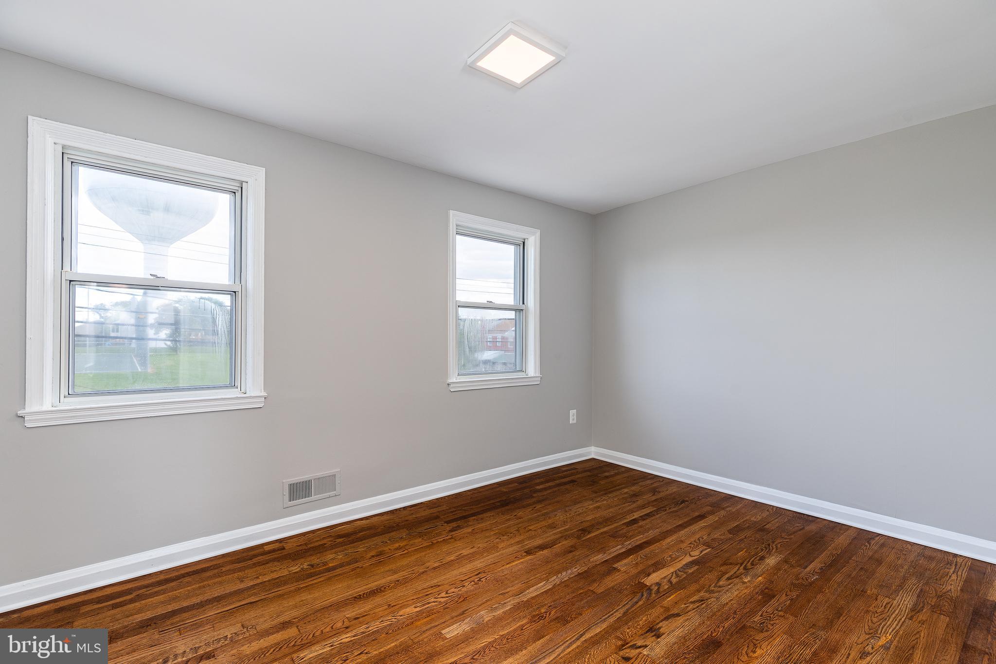 EASTWOOD - Residential