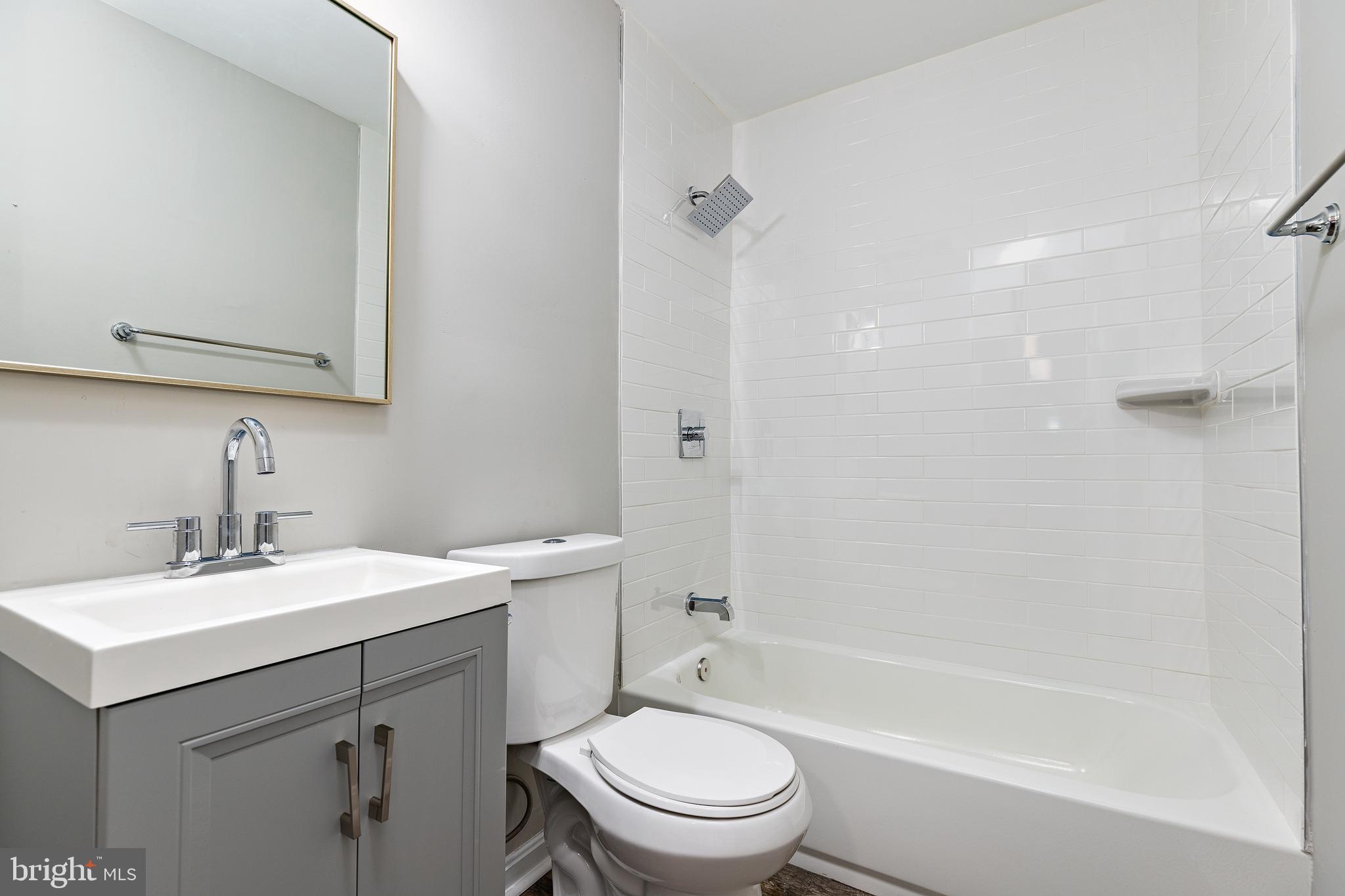 EASTWOOD - Residential