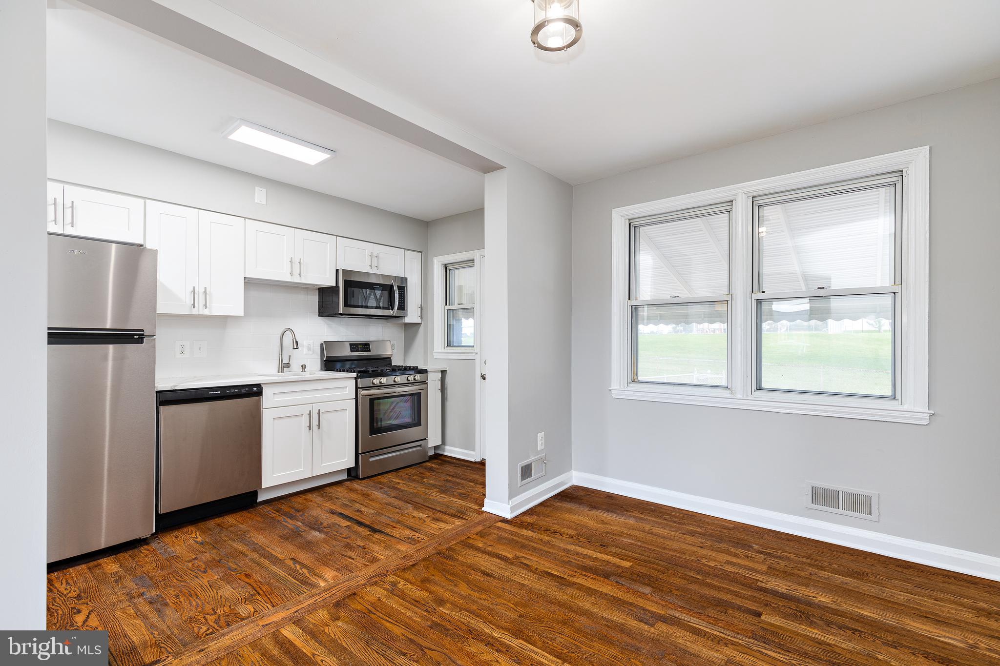 EASTWOOD - Residential