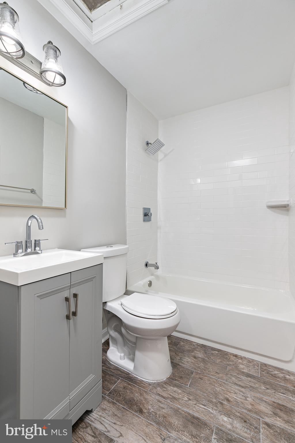 EASTWOOD - Residential