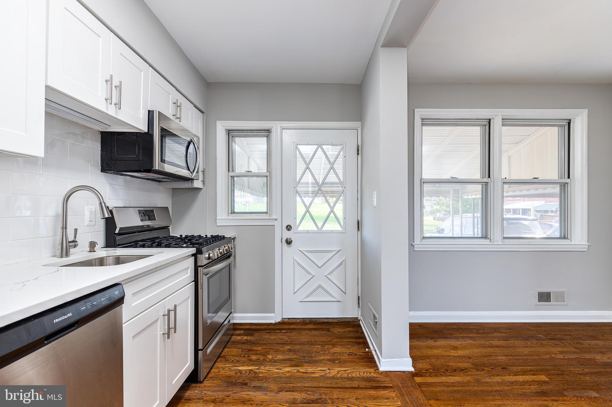 EASTWOOD - Residential