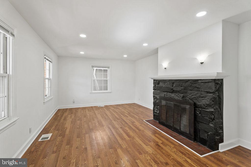 HAGERSTOWN - Residential