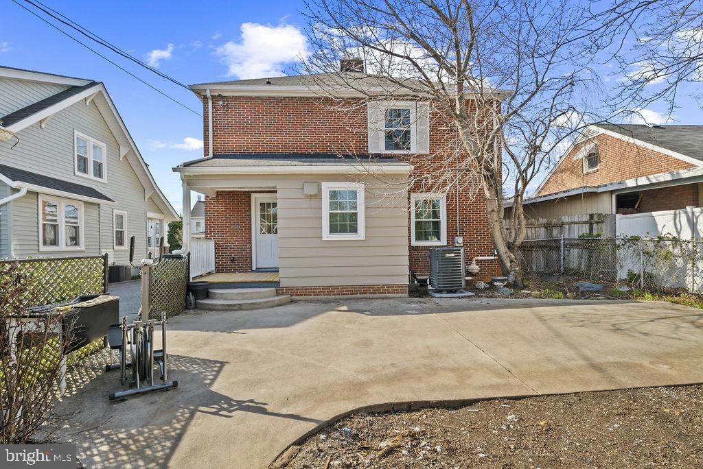 HAGERSTOWN - Residential