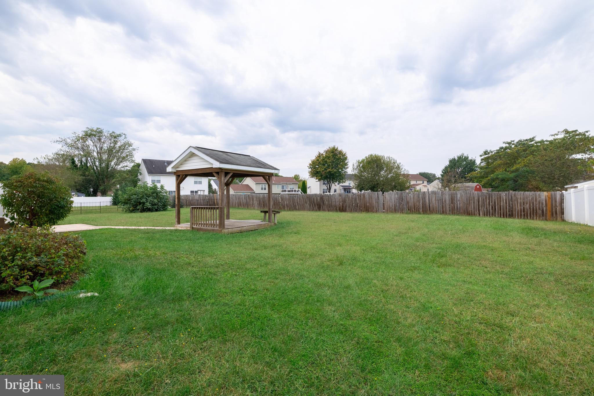 MAPLE GROVE - Residential