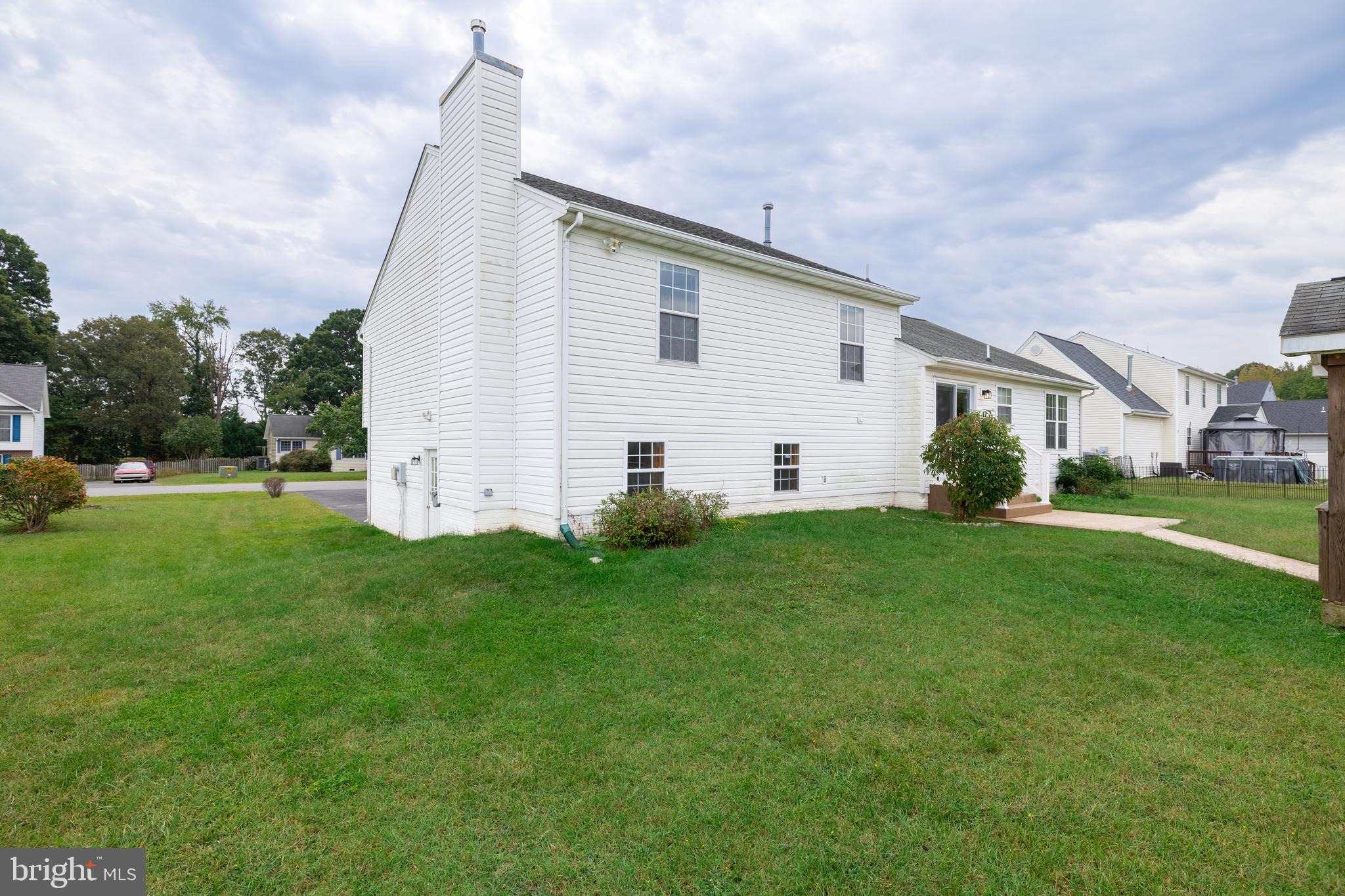 MAPLE GROVE - Residential