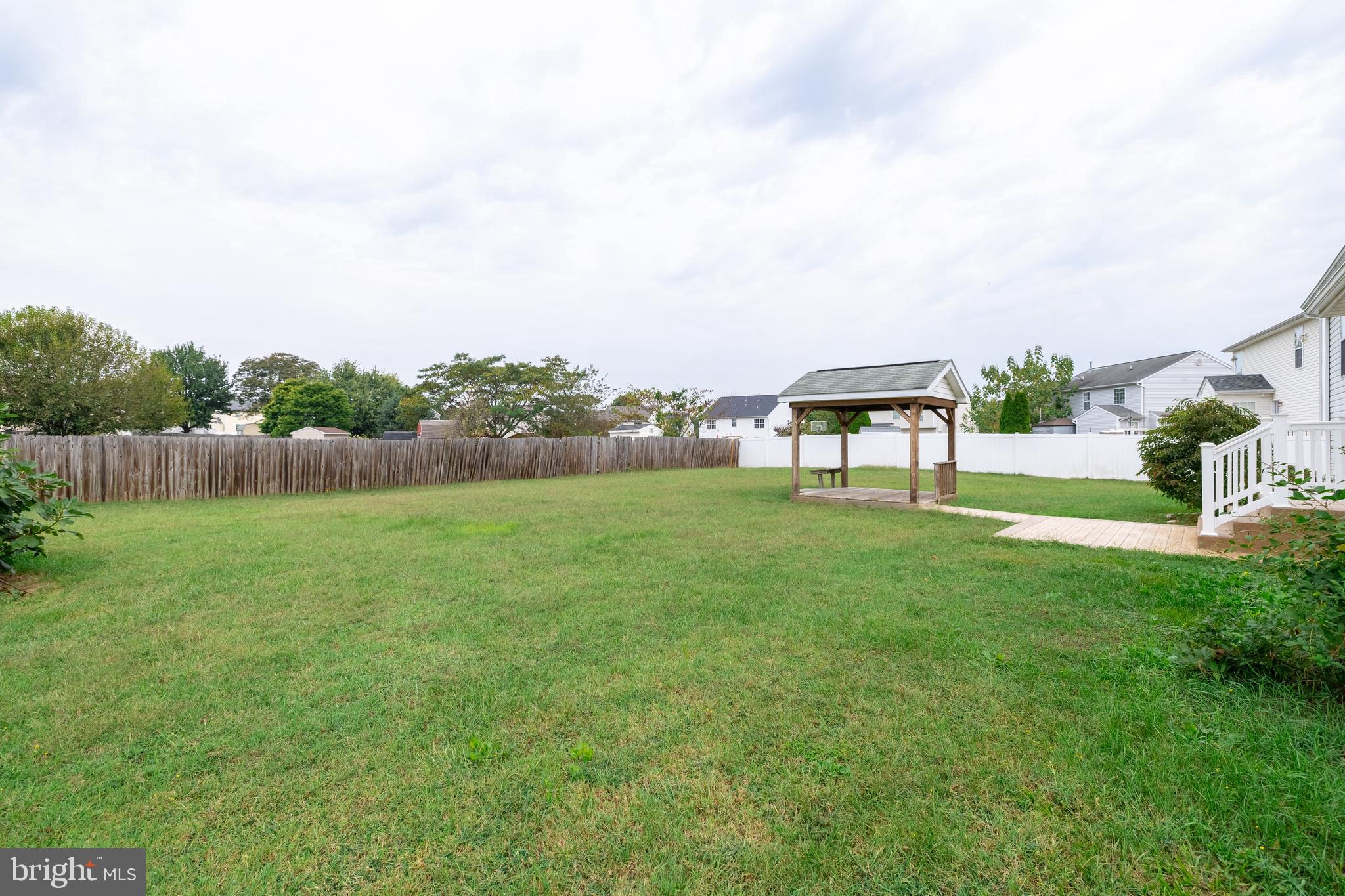 MAPLE GROVE - Residential