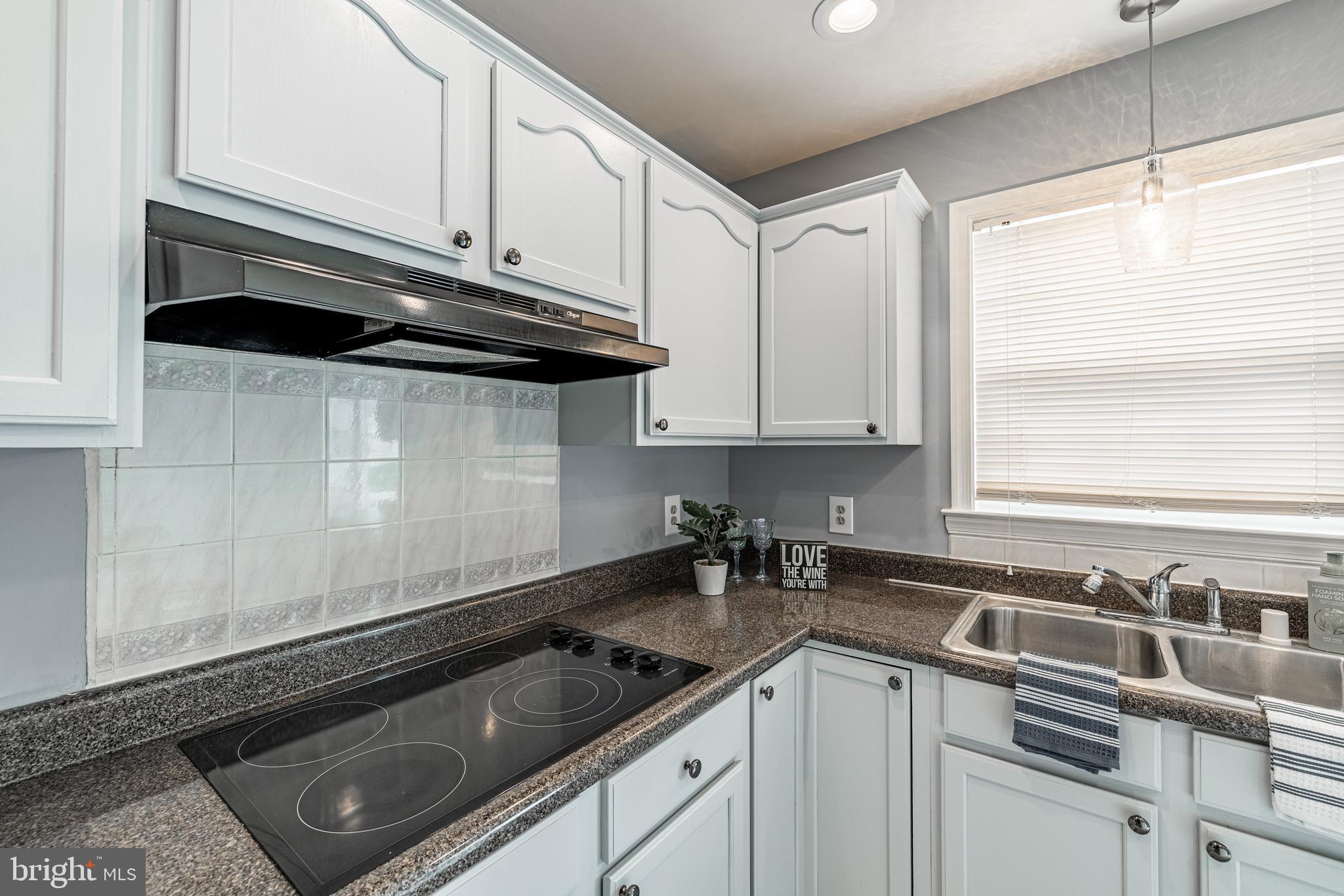 MAPLE GROVE - Residential