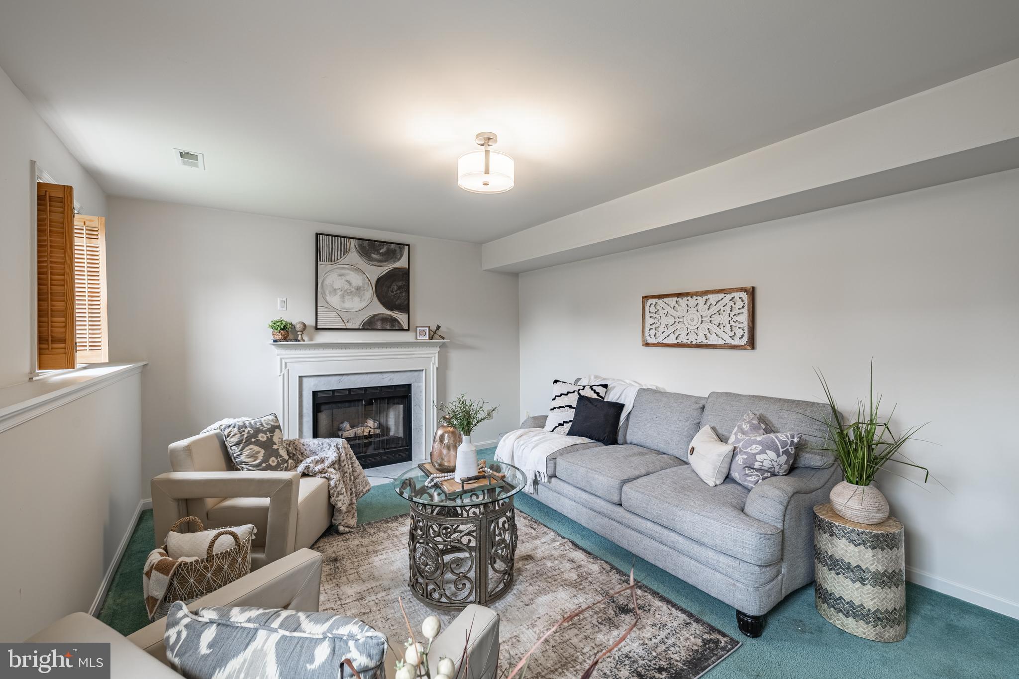 MAPLE GROVE - Residential