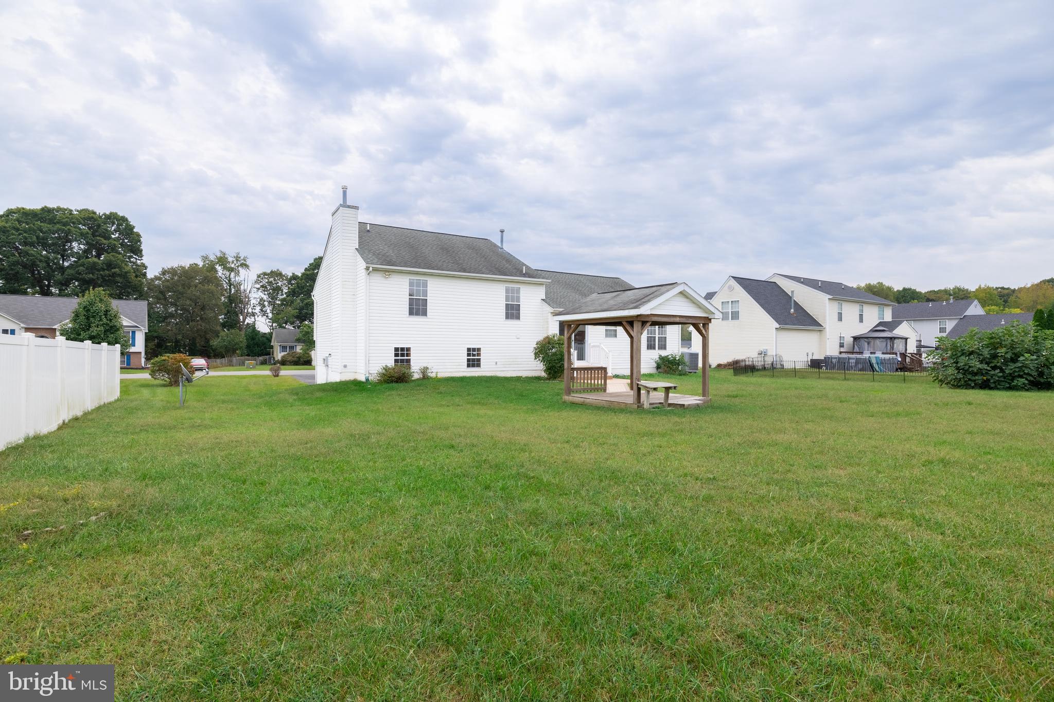 MAPLE GROVE - Residential