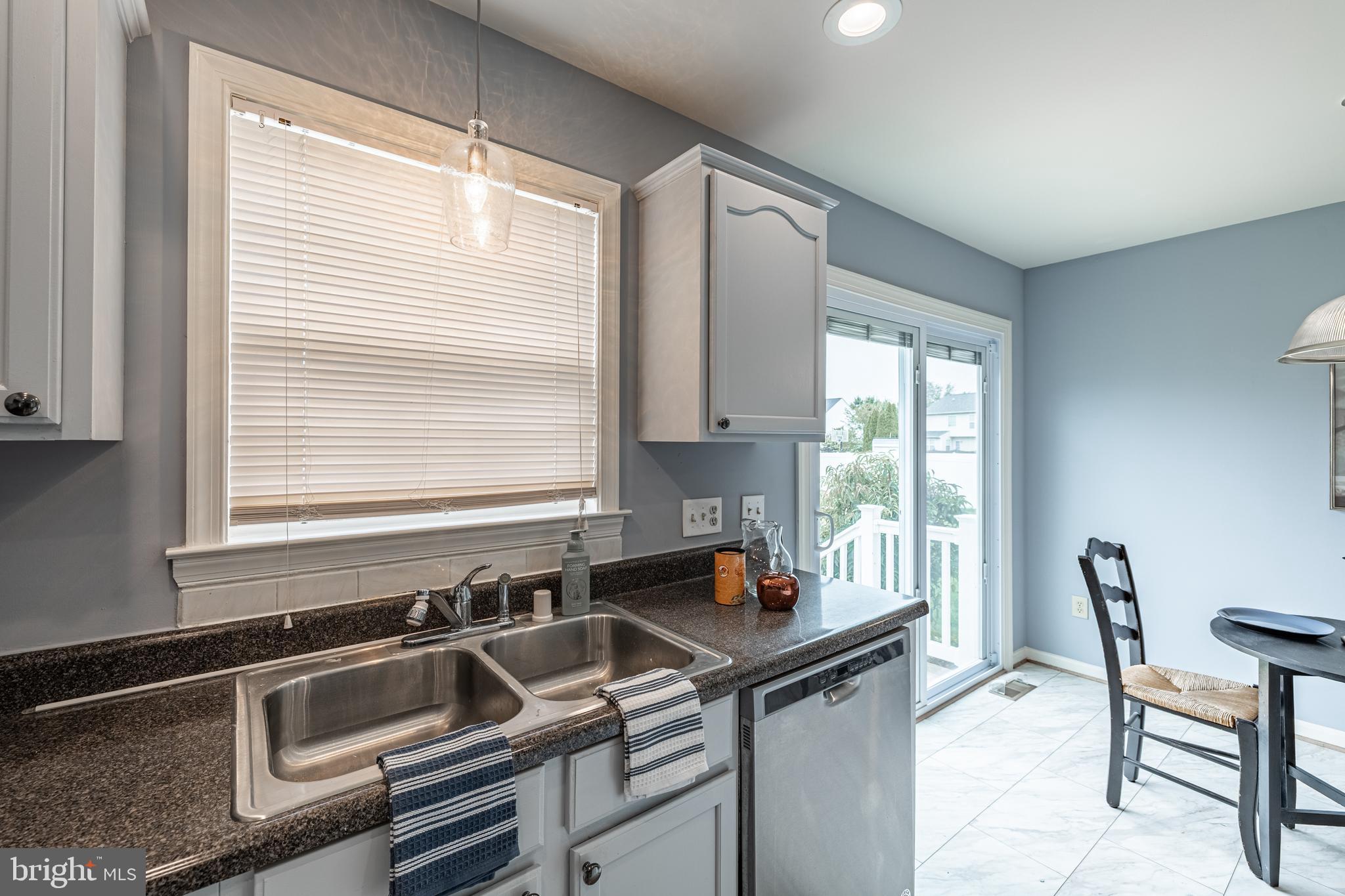 MAPLE GROVE - Residential