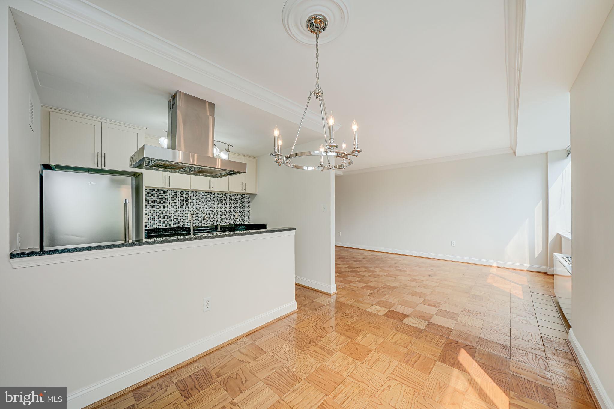 CARLYN PLACE - Residential