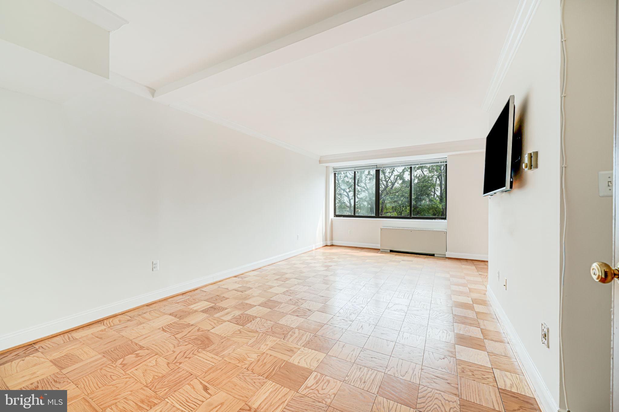 CARLYN PLACE - Residential