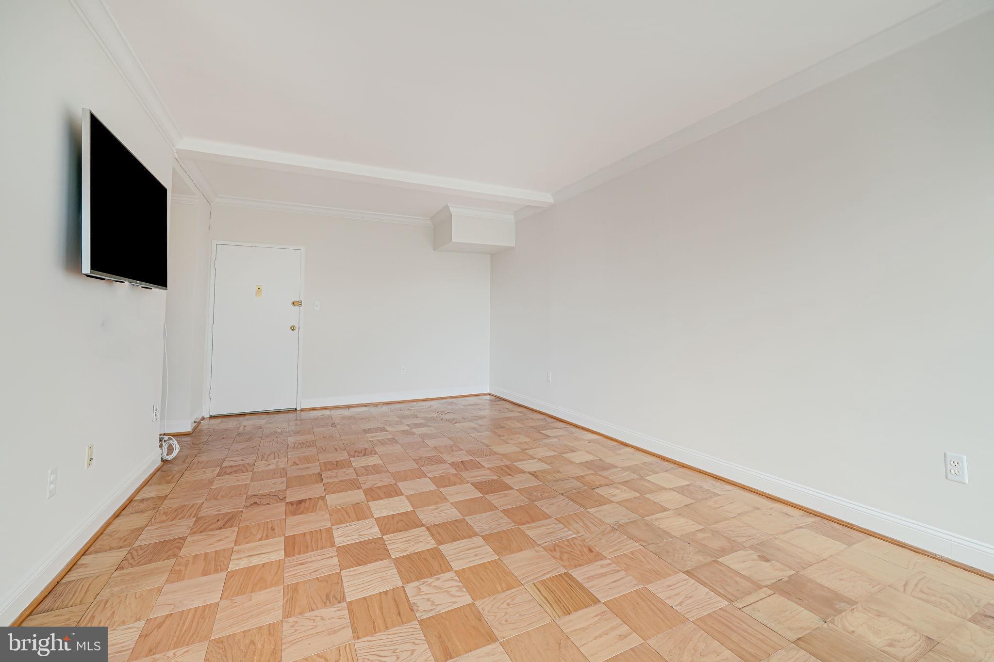 CARLYN PLACE - Residential