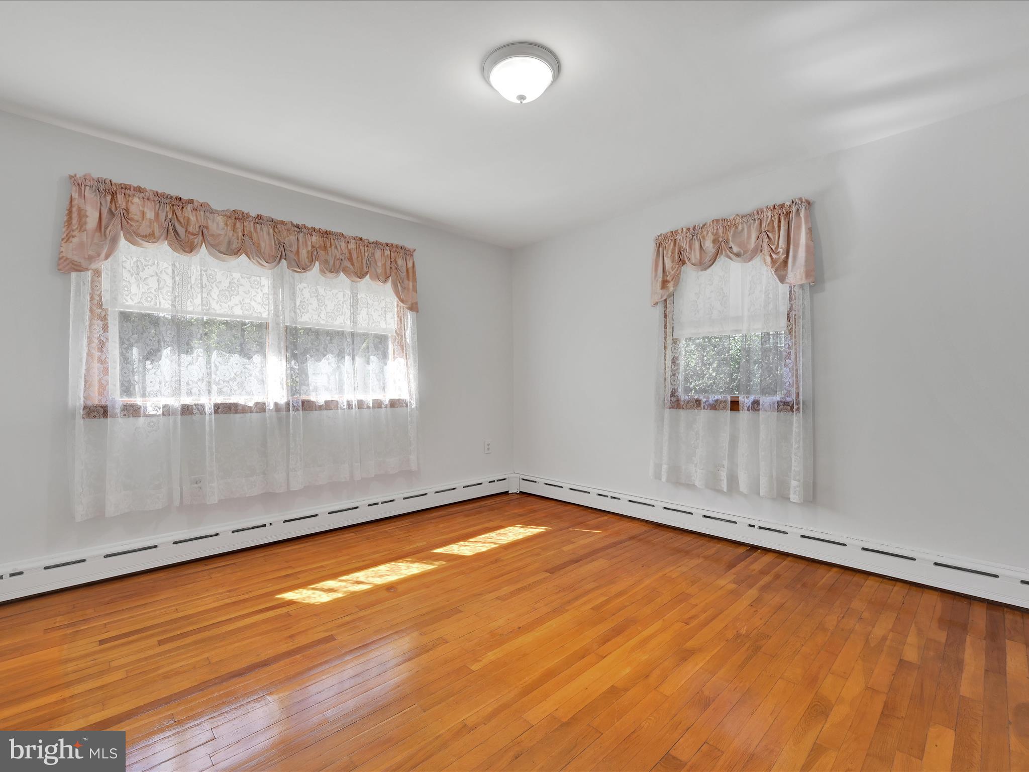 CUMBOLA - Residential