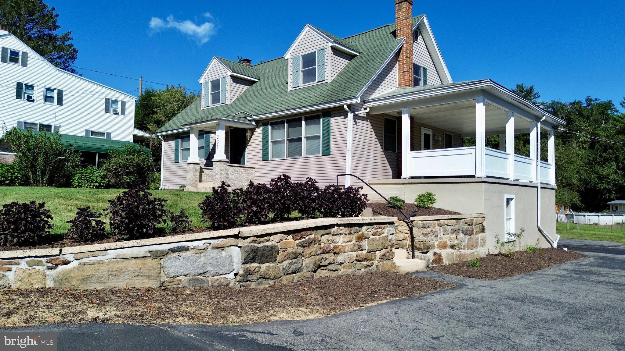 CUMBOLA - Residential