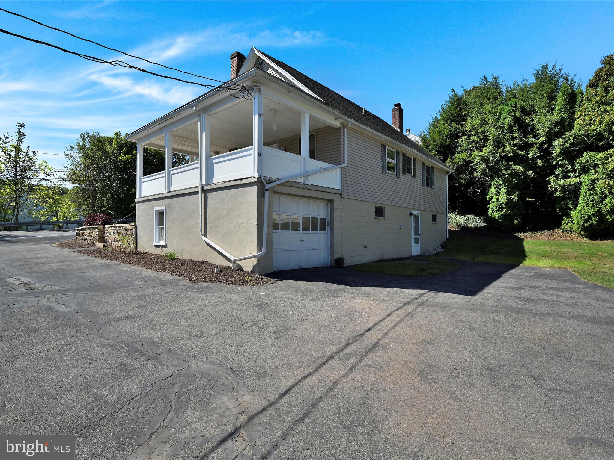 CUMBOLA - Residential