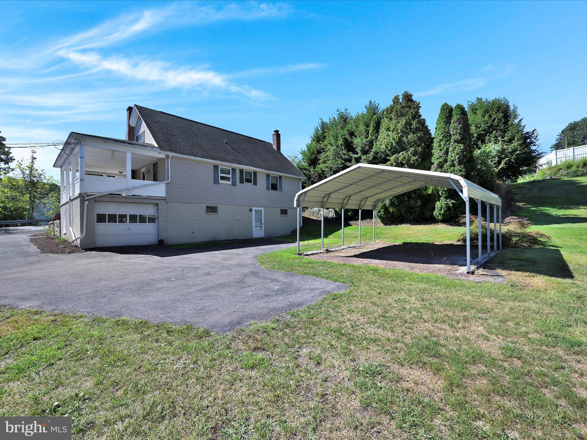 CUMBOLA - Residential