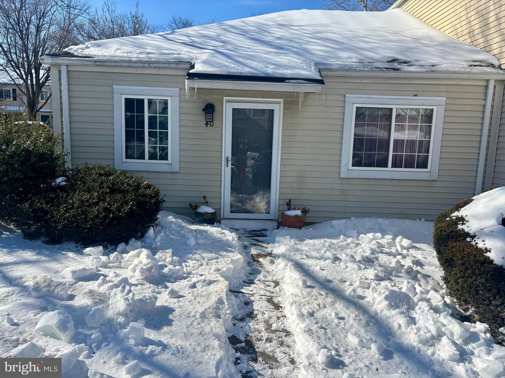 40 STONEY POINT COURT