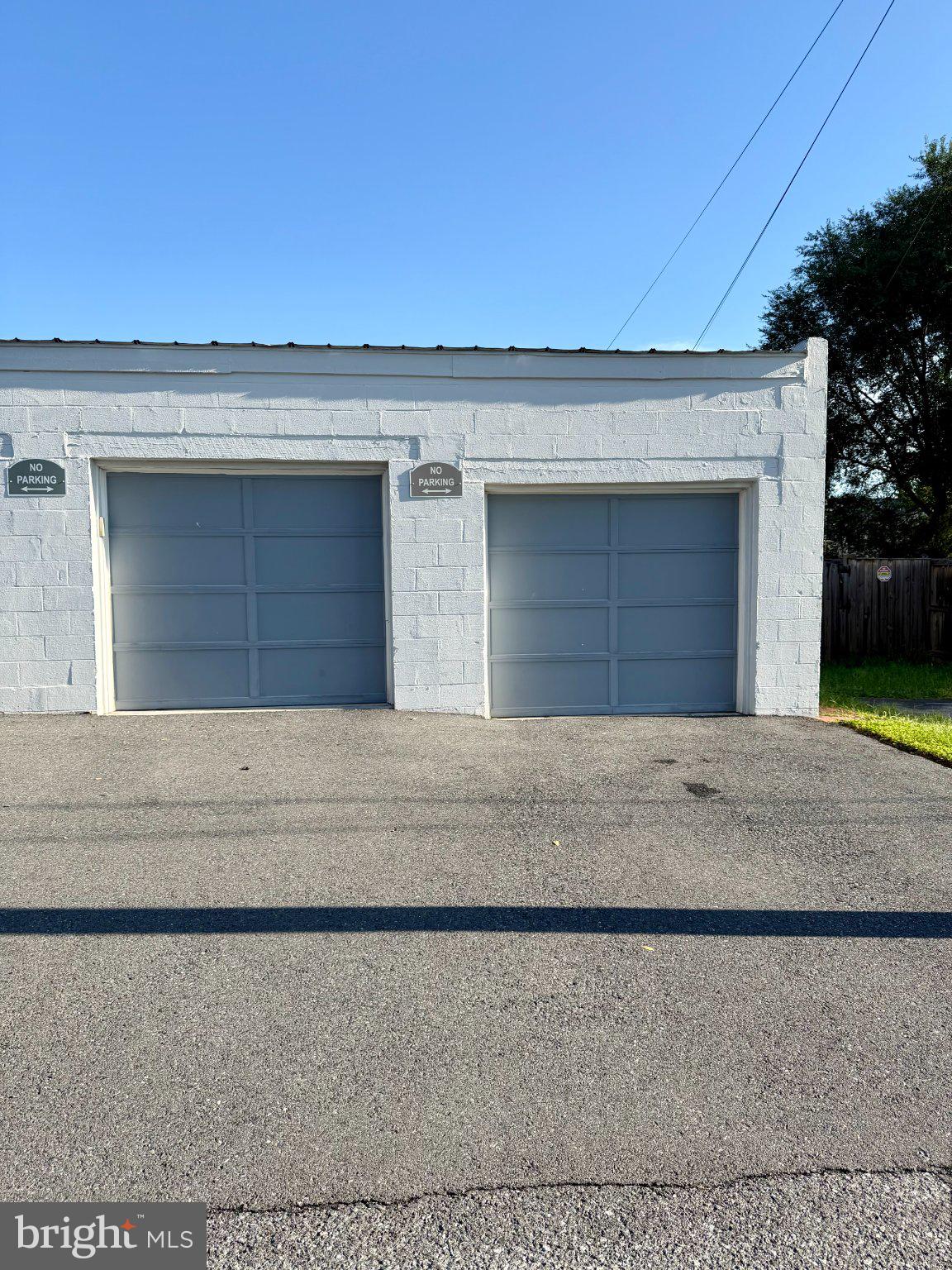 230 E 6TH
