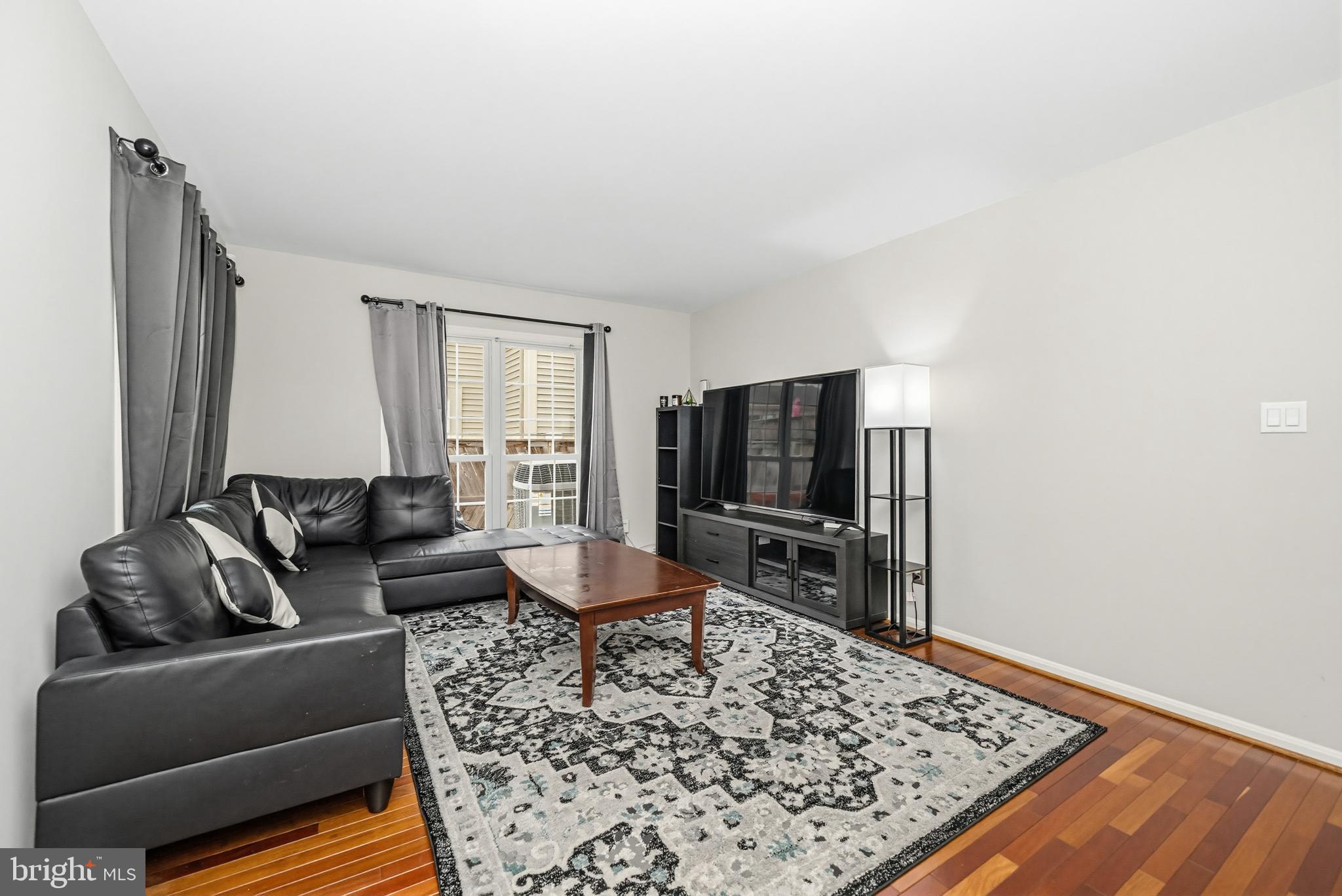 MEADOWGATE - Residential