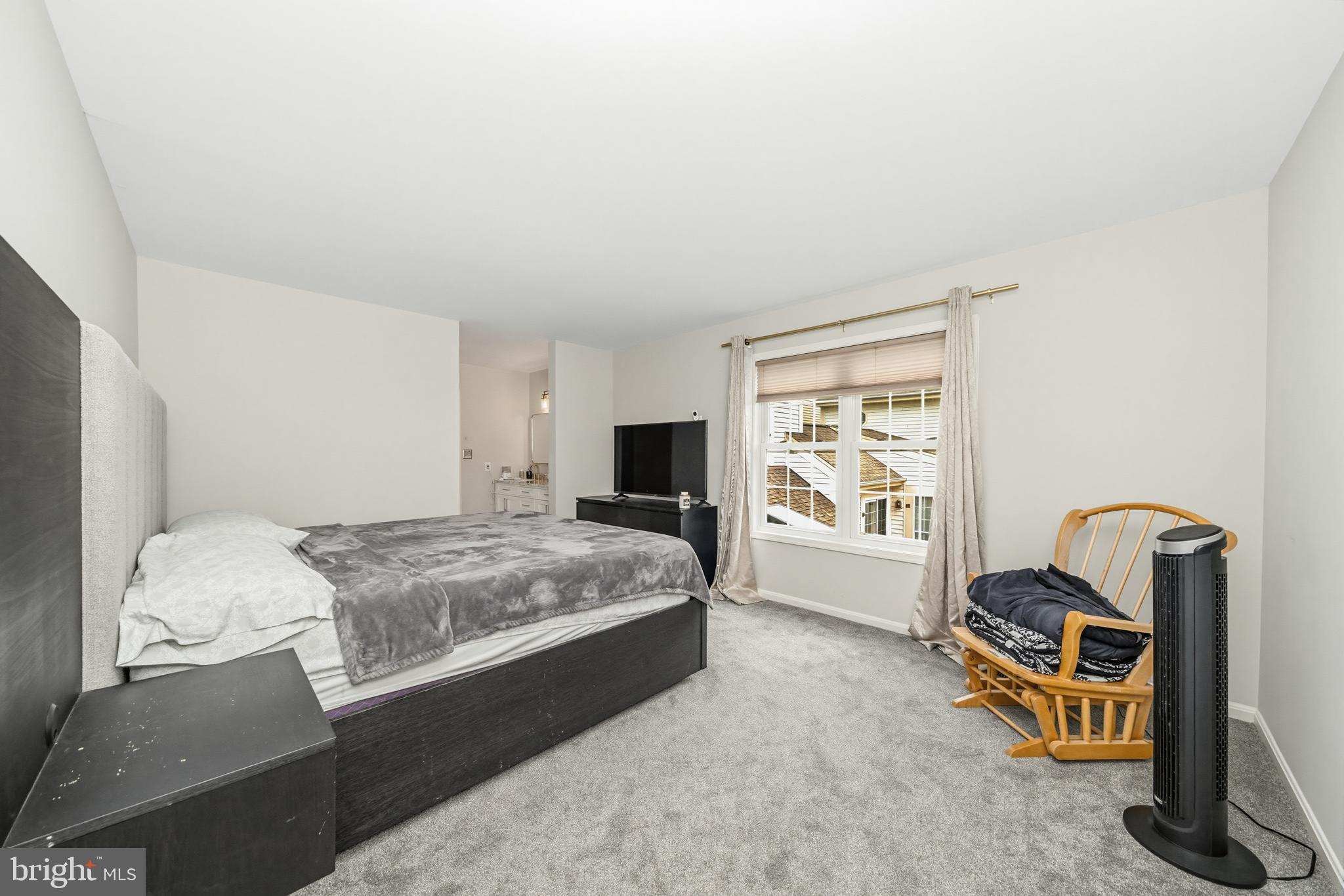 MEADOWGATE - Residential