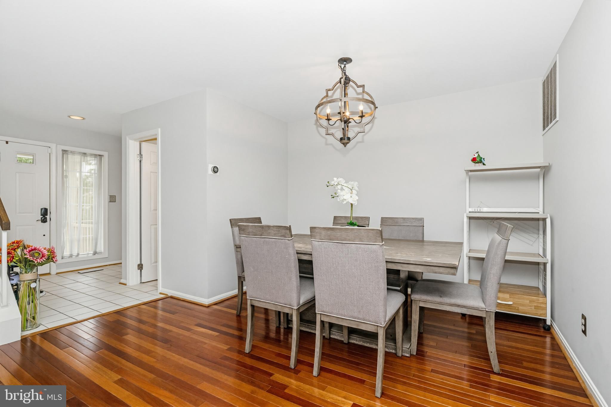 MEADOWGATE - Residential