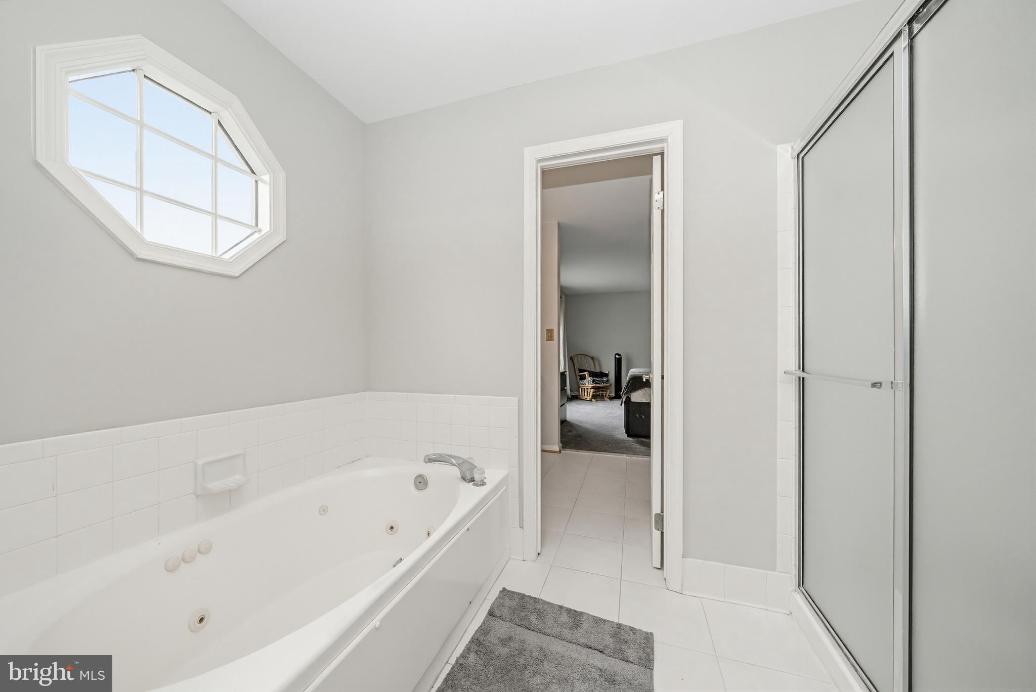 MEADOWGATE - Residential