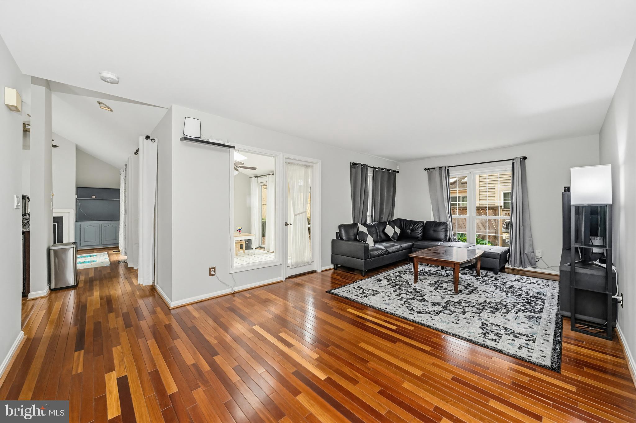 MEADOWGATE - Residential