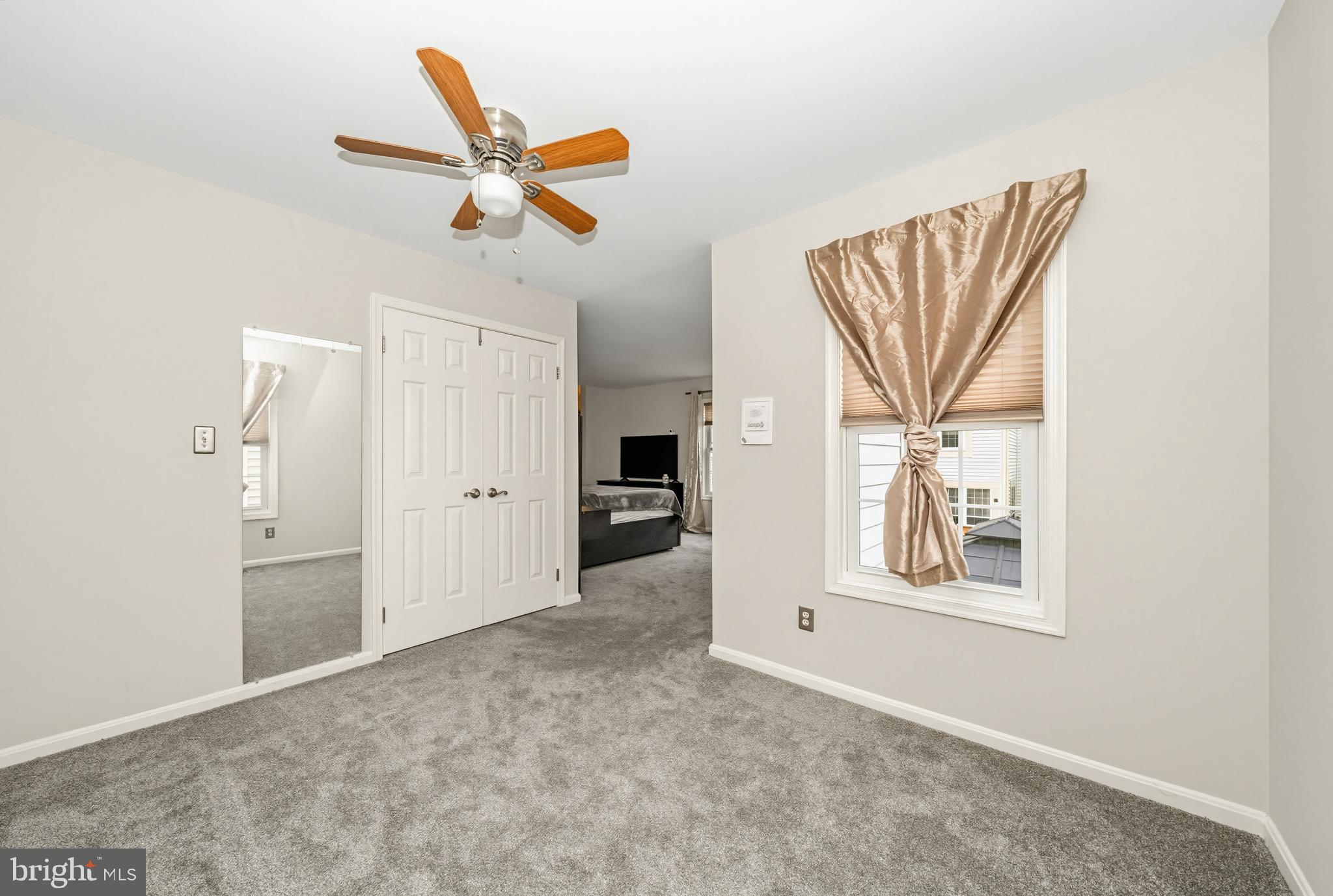 MEADOWGATE - Residential