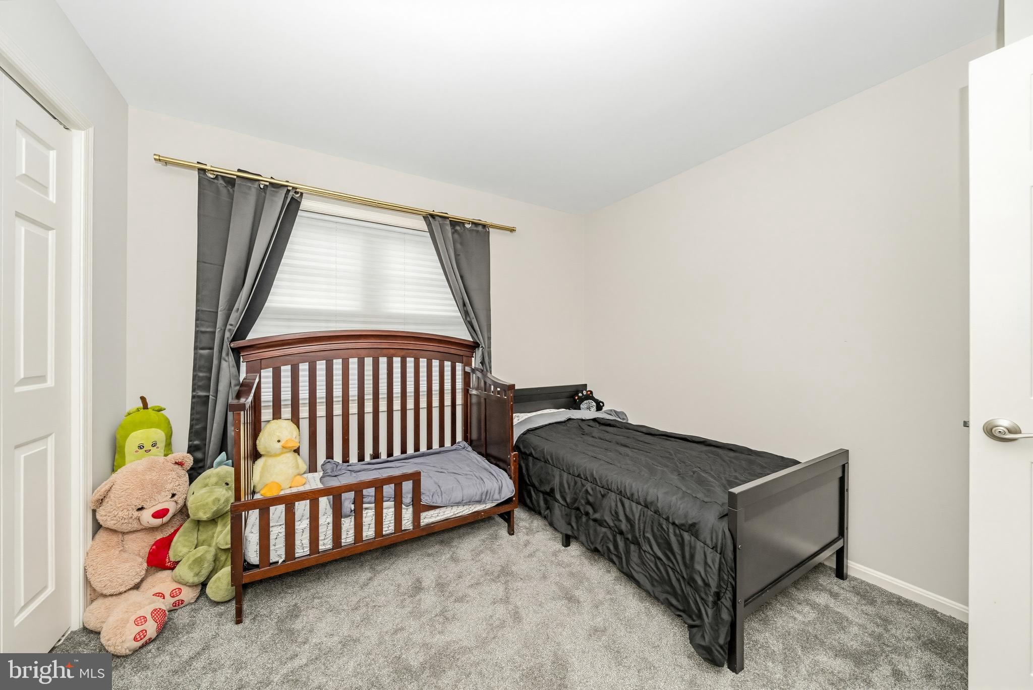 MEADOWGATE - Residential
