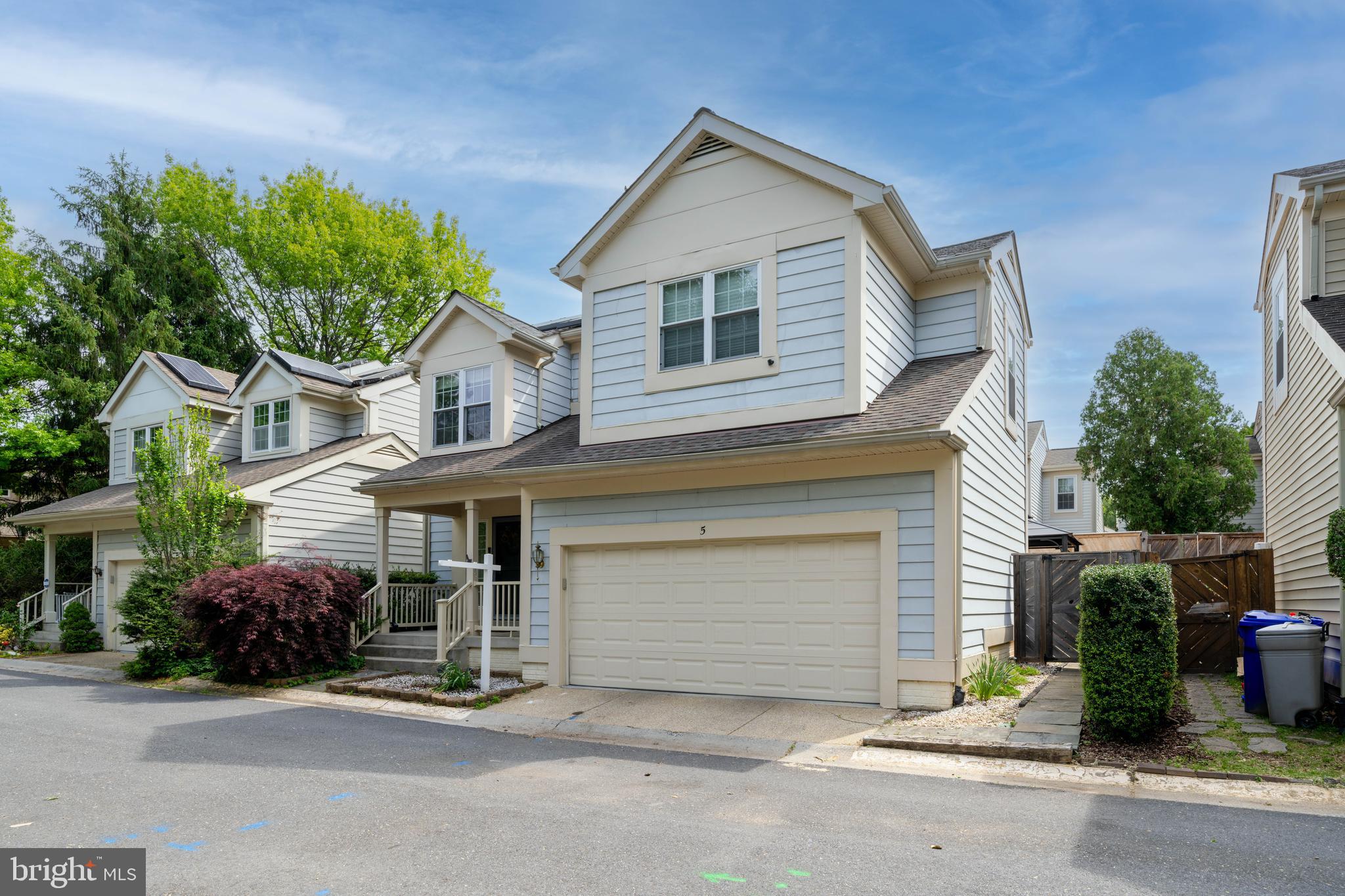 MEADOWGATE - Residential