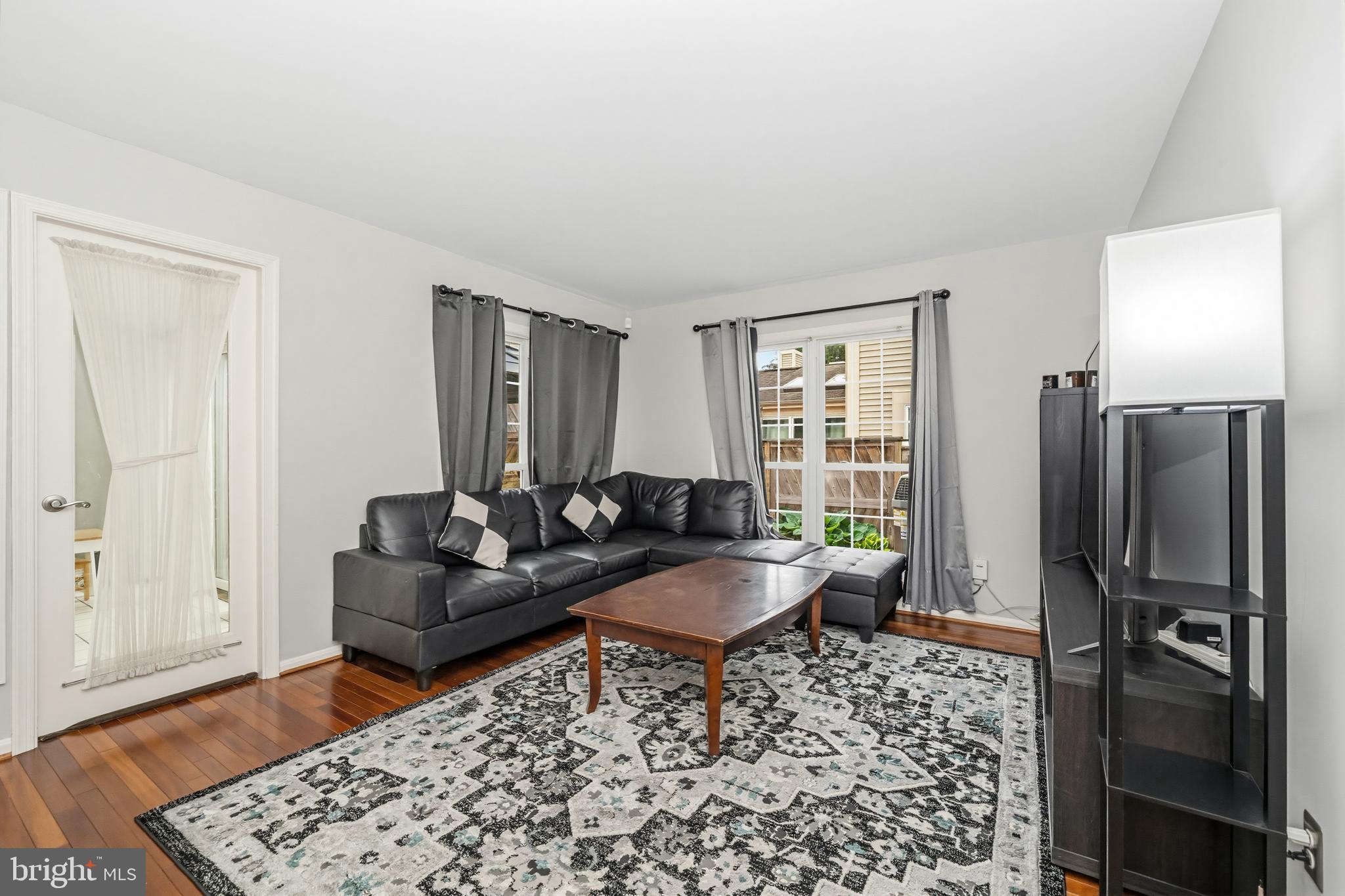 MEADOWGATE - Residential