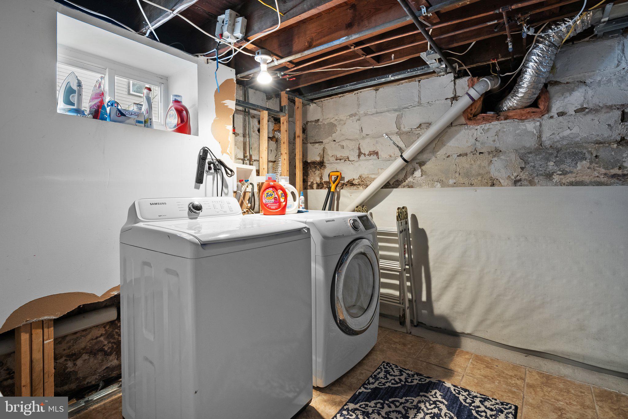 ELKINS PARK - Residential Lease