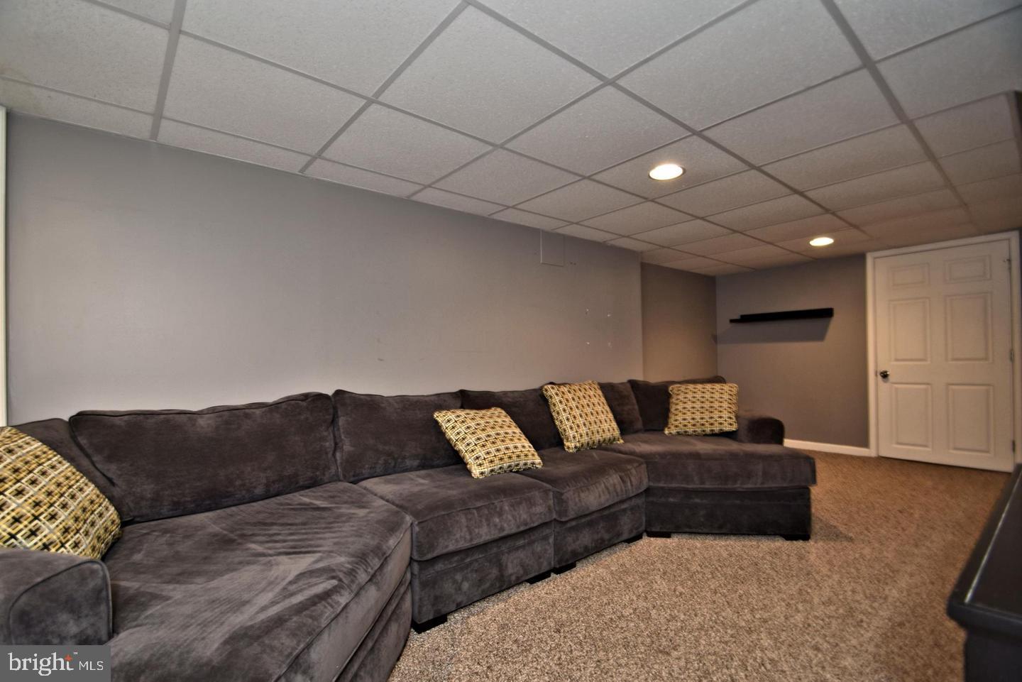 ELKINS PARK - Residential Lease