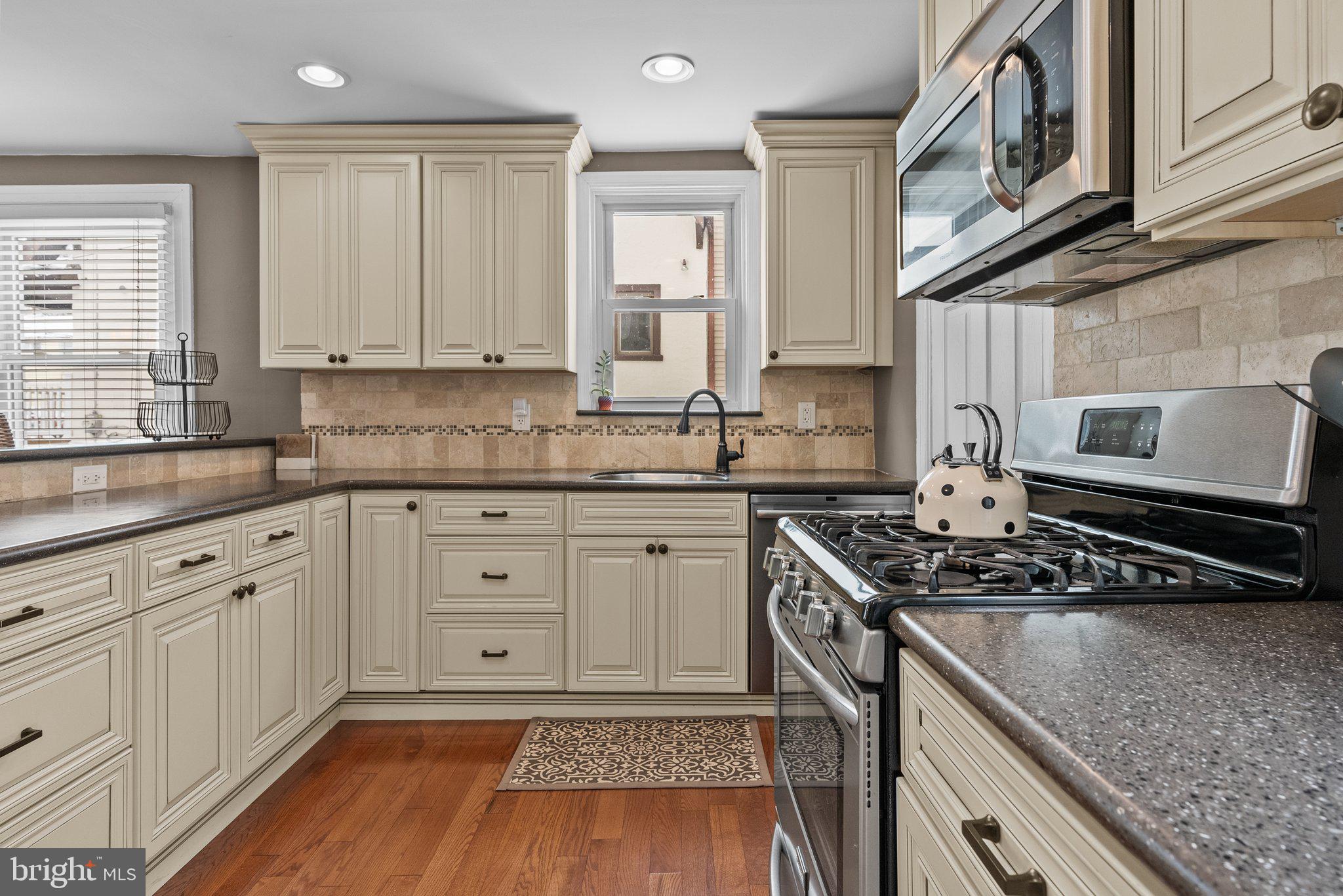 ELKINS PARK - Residential Lease