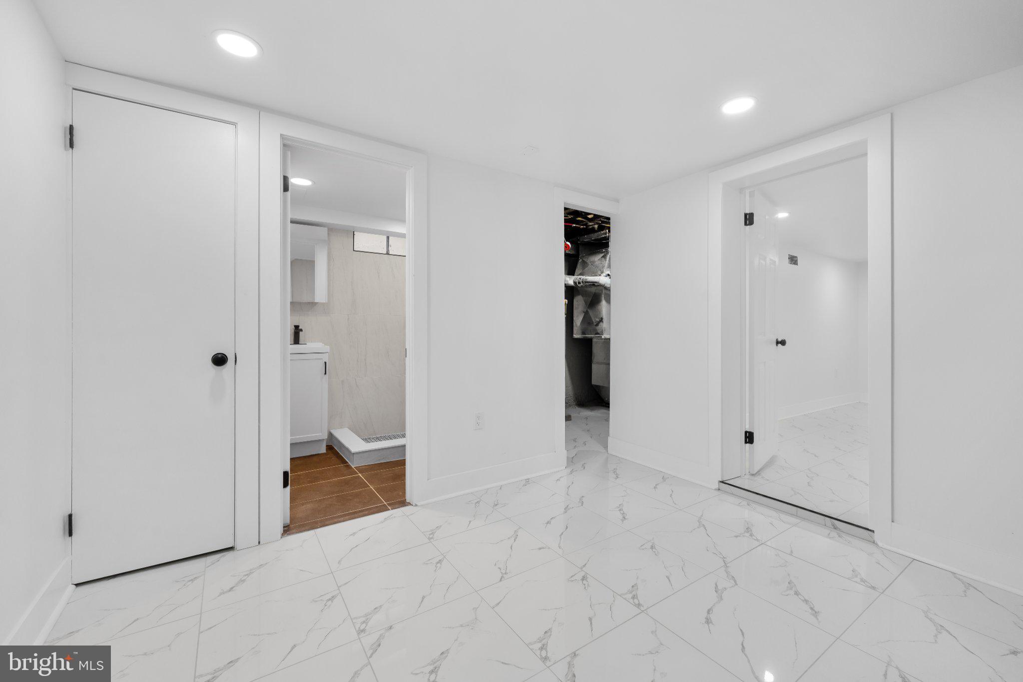 COLLINGDALE - Residential