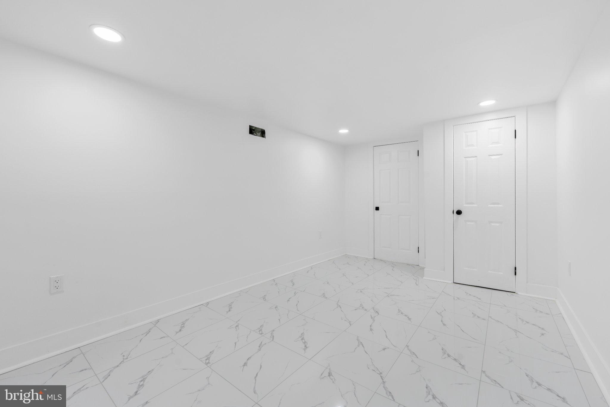 COLLINGDALE - Residential