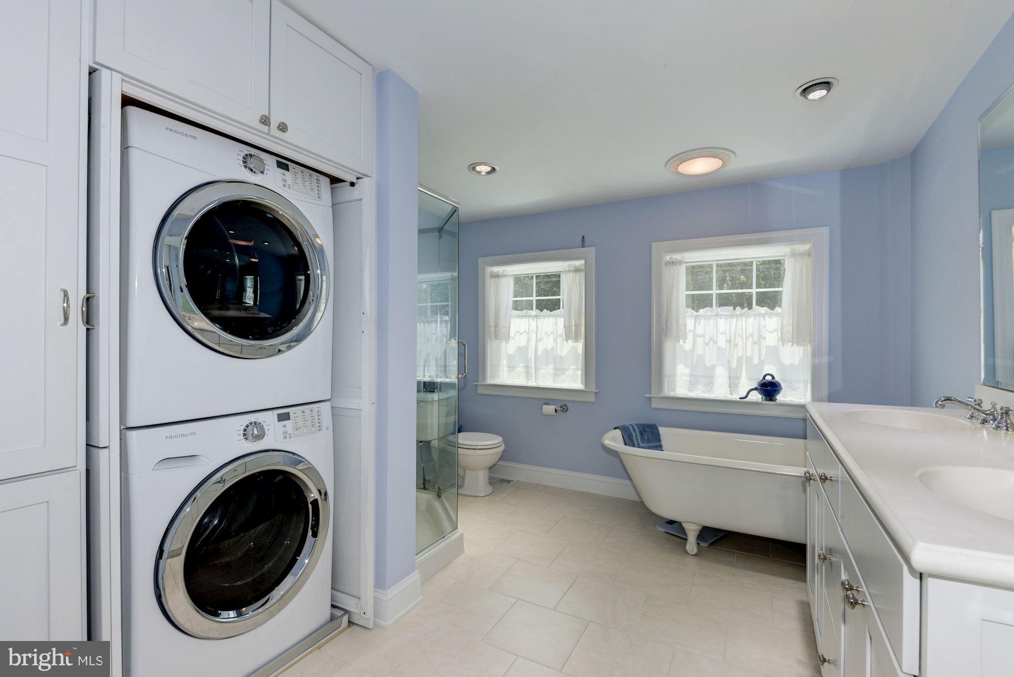 EASTPORT - Residential