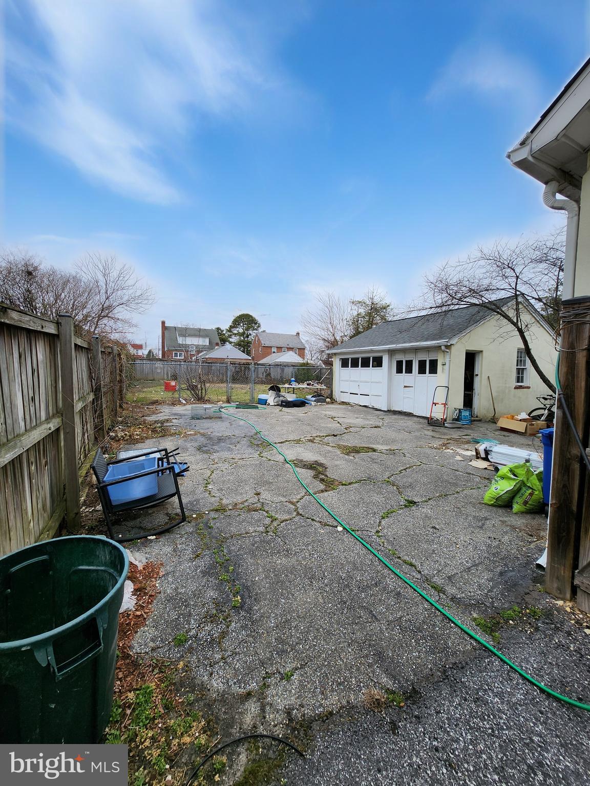 WOODWARD SQUARE - Residential