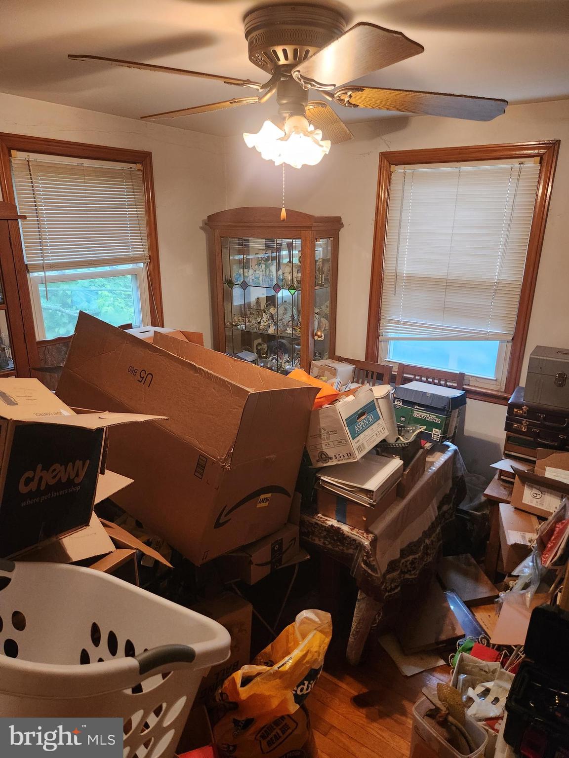 WOODWARD SQUARE - Residential