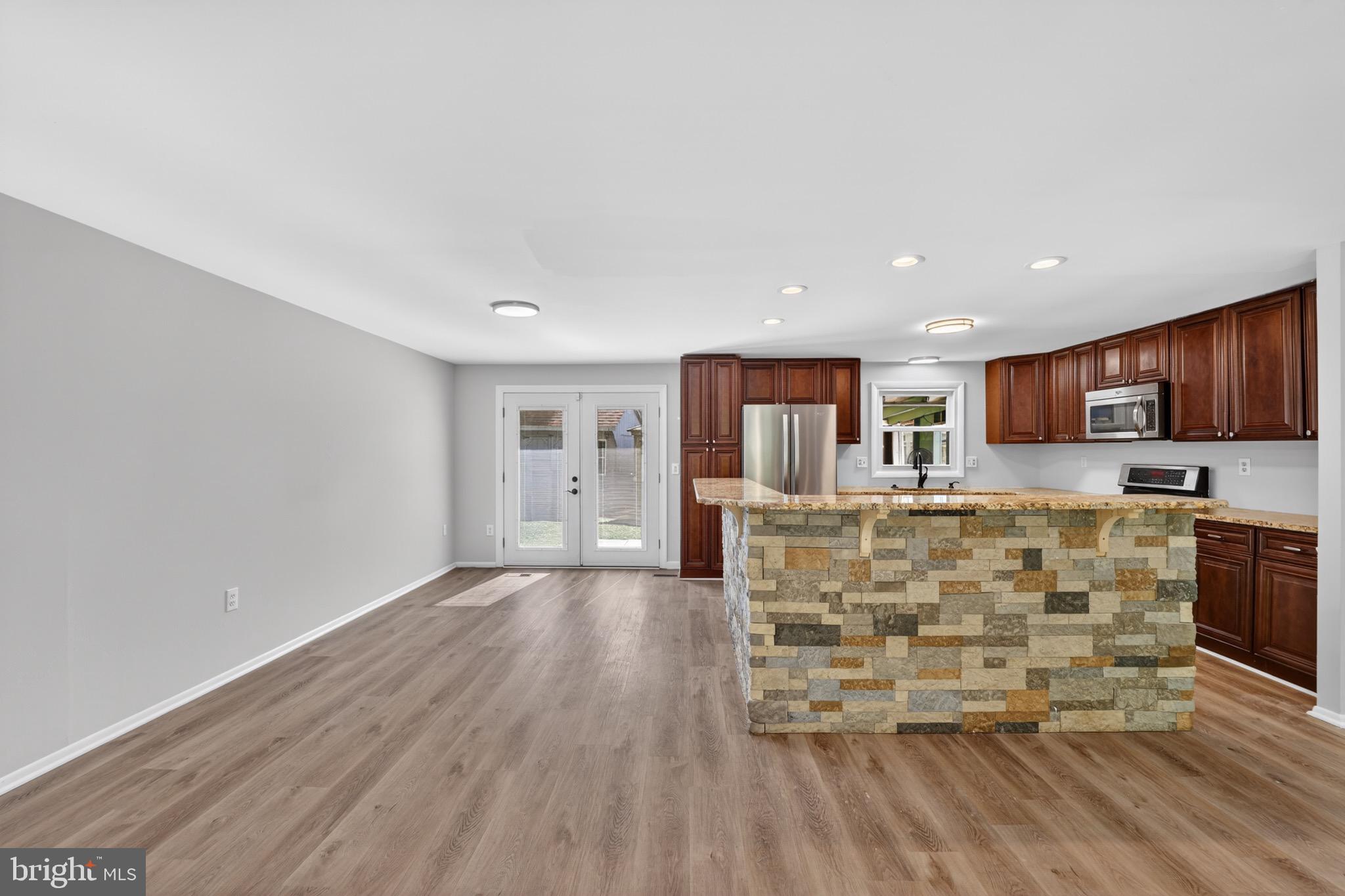 PINEFIELD - Residential