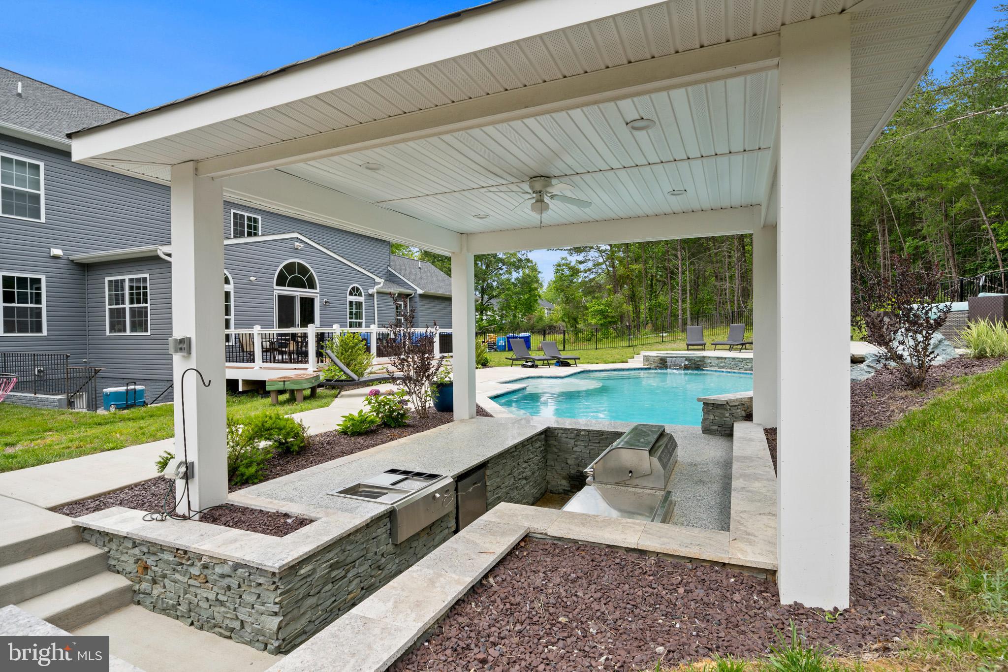 13853 BLUESTONE COURT